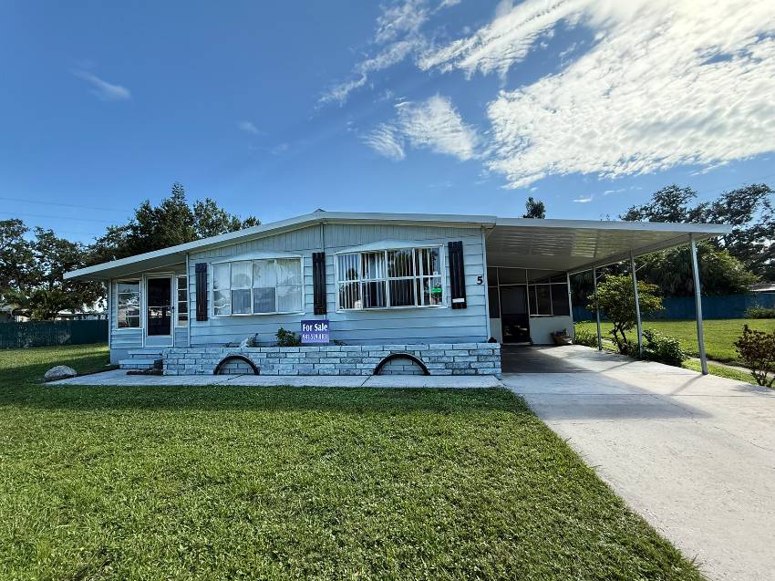 Ellenton, FL Mobile Home for Sale located at 5 Tahitian Colony Cove